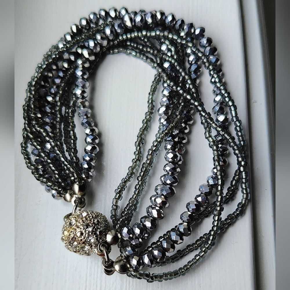 TRÏBE Beaded Smokey Gray Bracelet with magnetic closure
